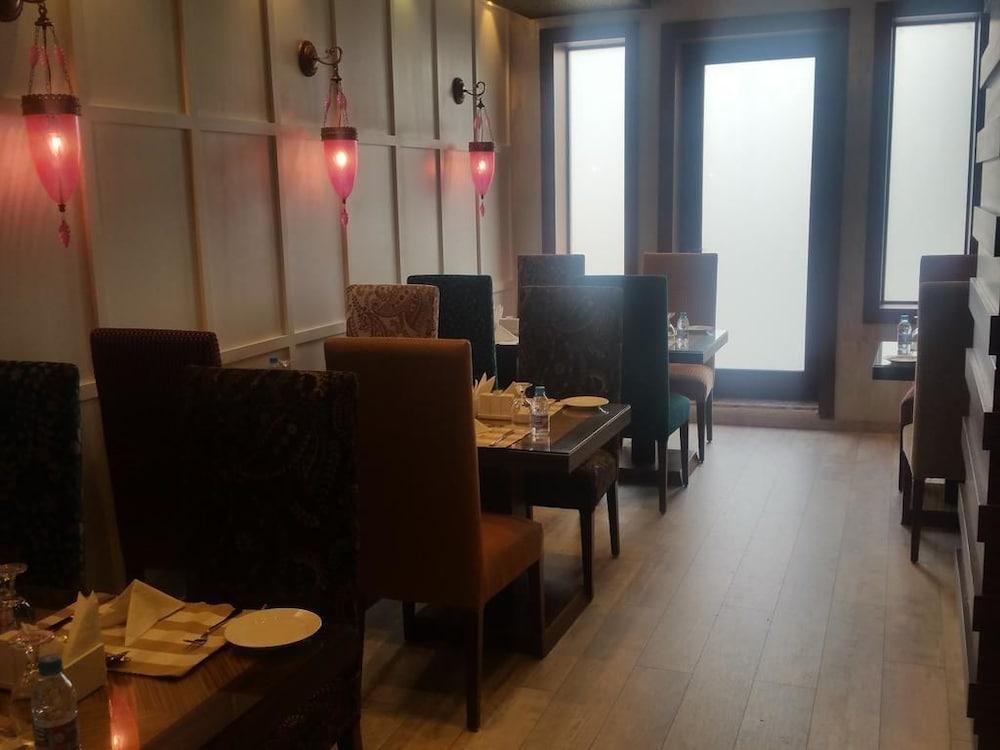 Palm Boutique Hotel Jeddah Ngoại thất bức ảnh